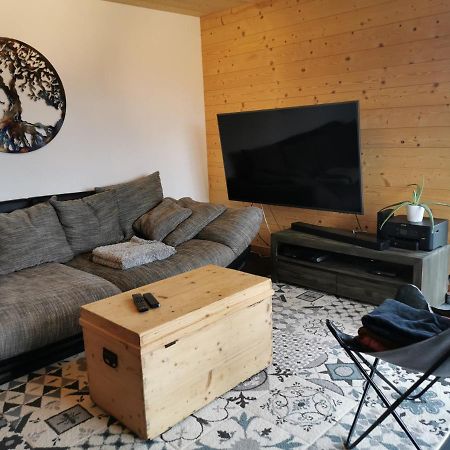Superbe Appartement Neuf Avec Terrasse Orchamps-Vennes Exteriör bild