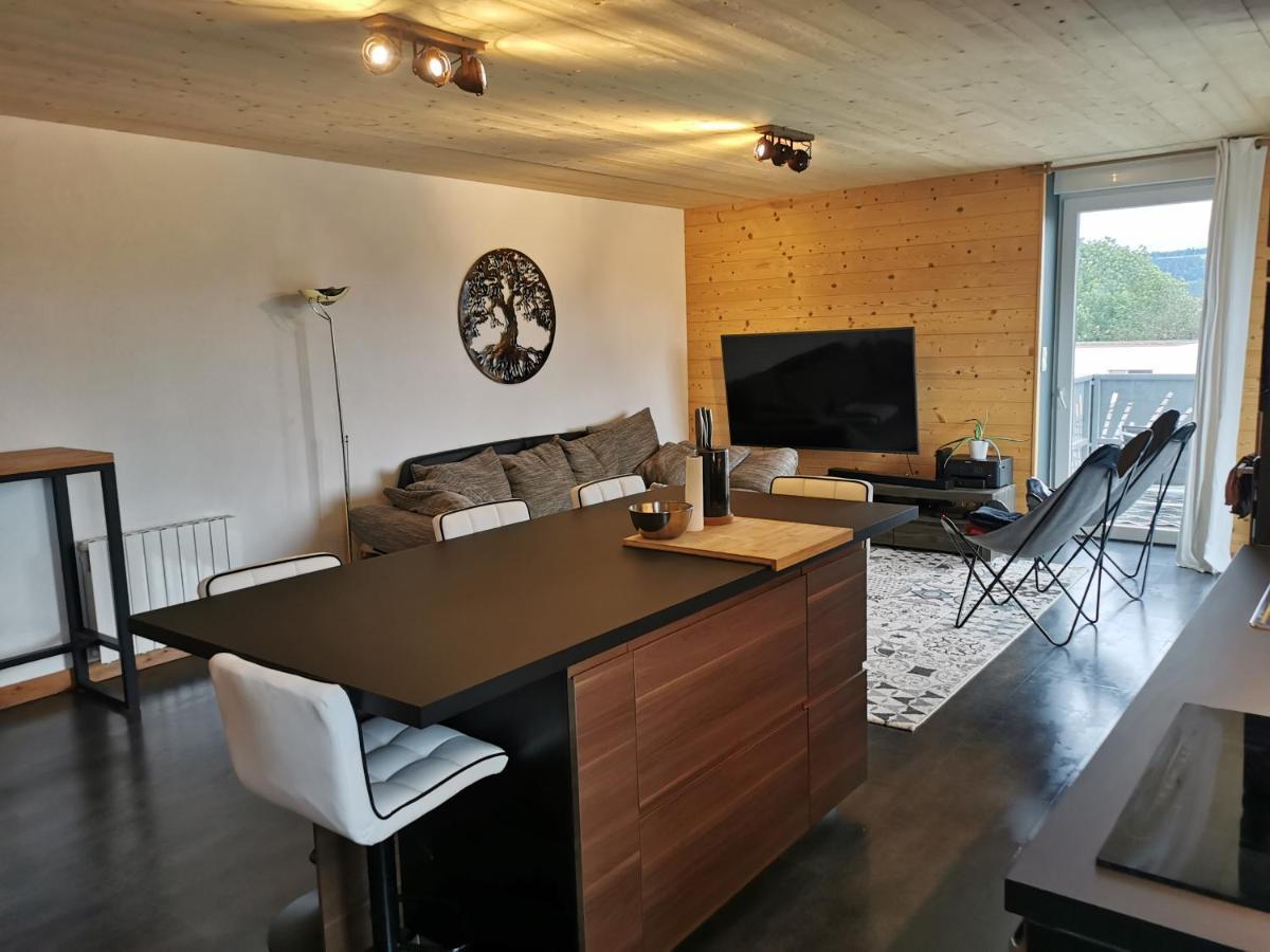 Superbe Appartement Neuf Avec Terrasse Orchamps-Vennes Exteriör bild